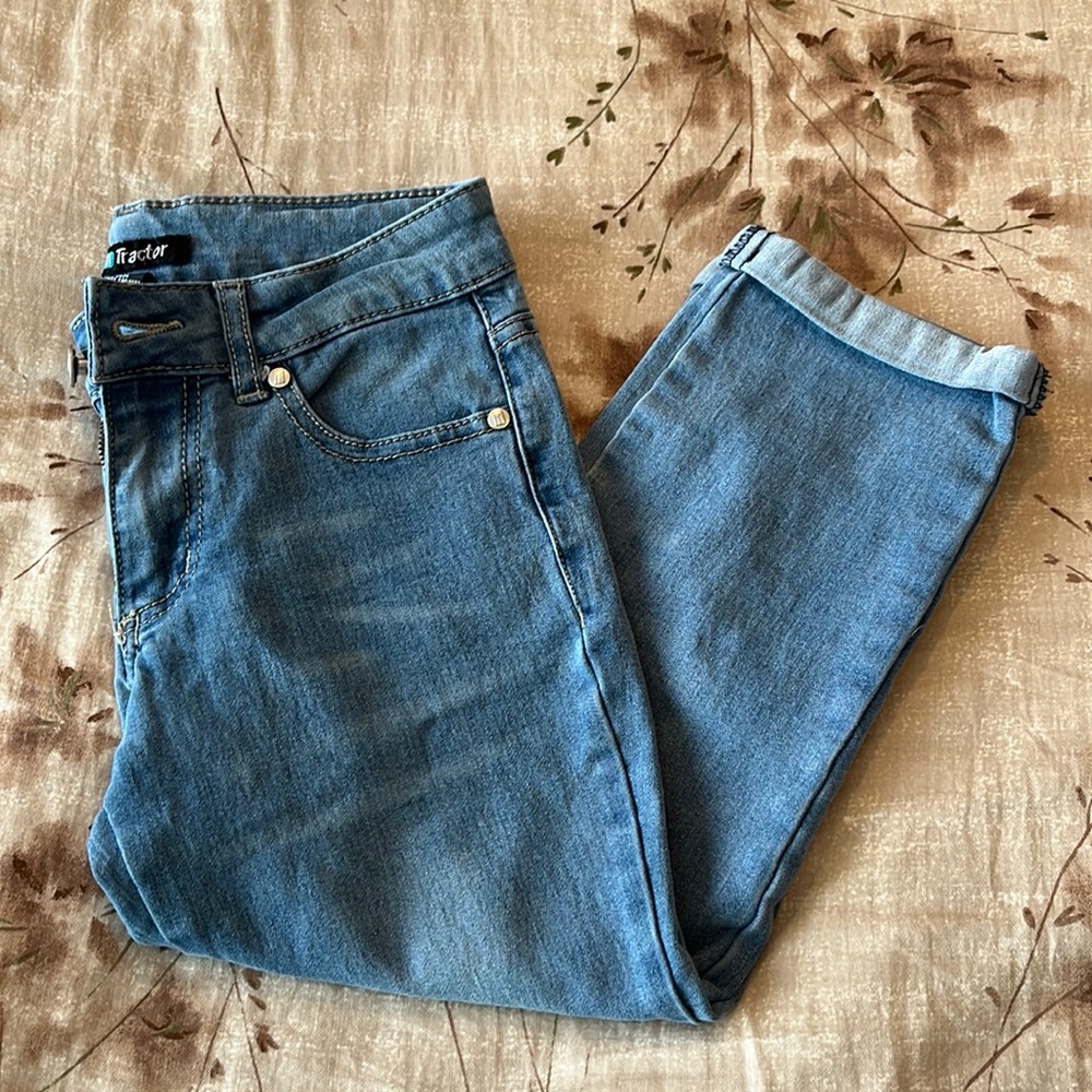 Tractor capris